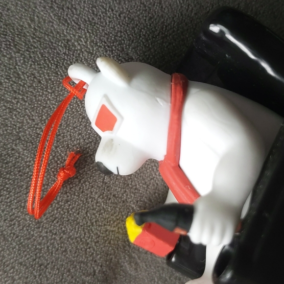 2018 Limited Edition Cineplex Coca Polar Bear Ornament - Picture 2 of 4